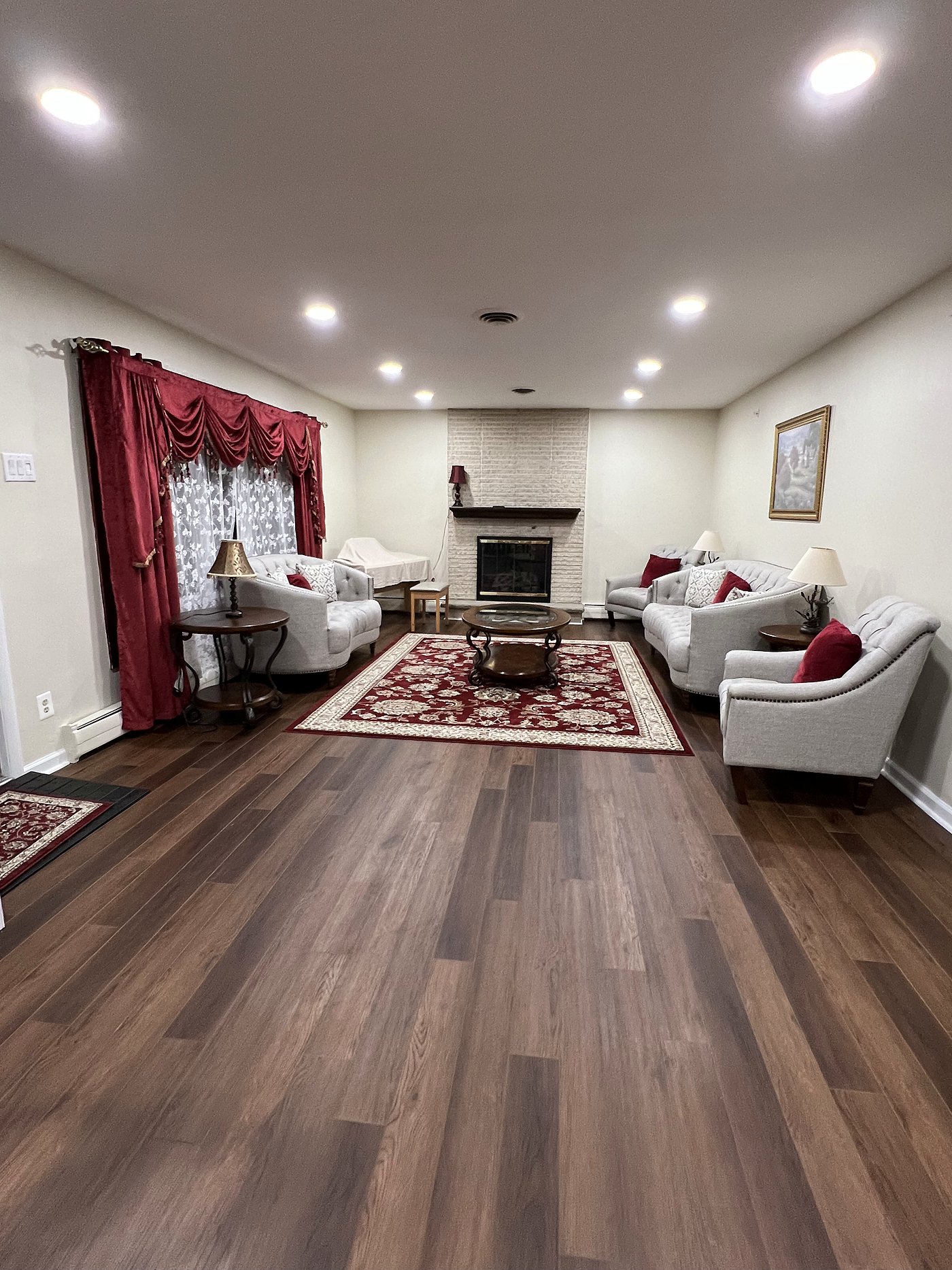 Living room at Aria House, Columbia